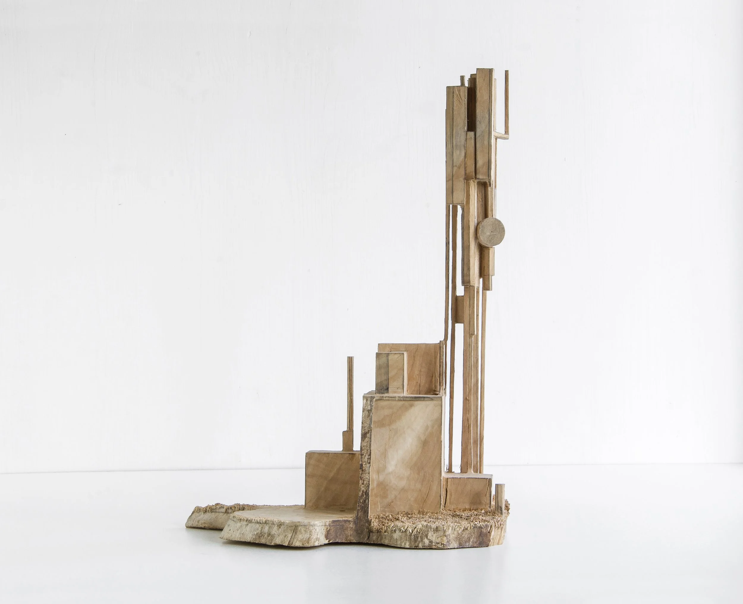 Antennenhaus, 2025, lime wood, pencil, 22.5 x 33.5 x 19.5 cm