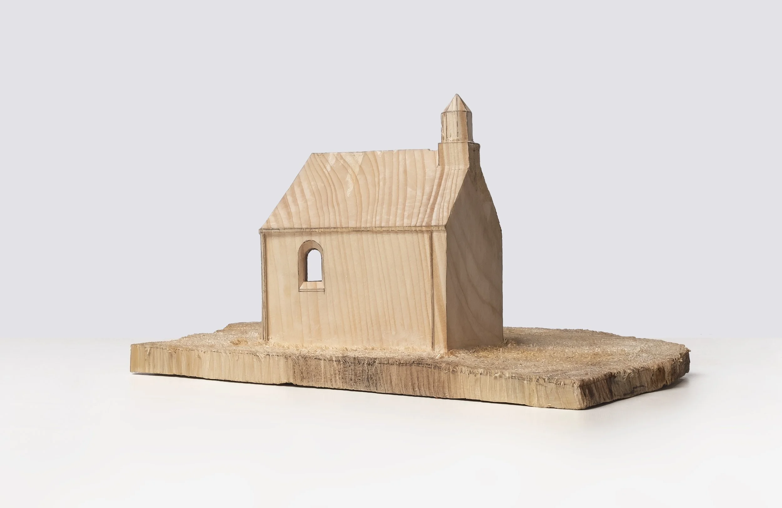Die Kapelle, 2020, spruce wood, pencil, 17,5 x 34 x 37 cm