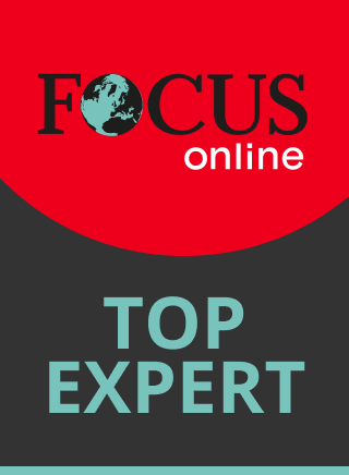FOCUS Online Logo mit der Aufschrift 'Top Expert' auf grauem Hintergrund.