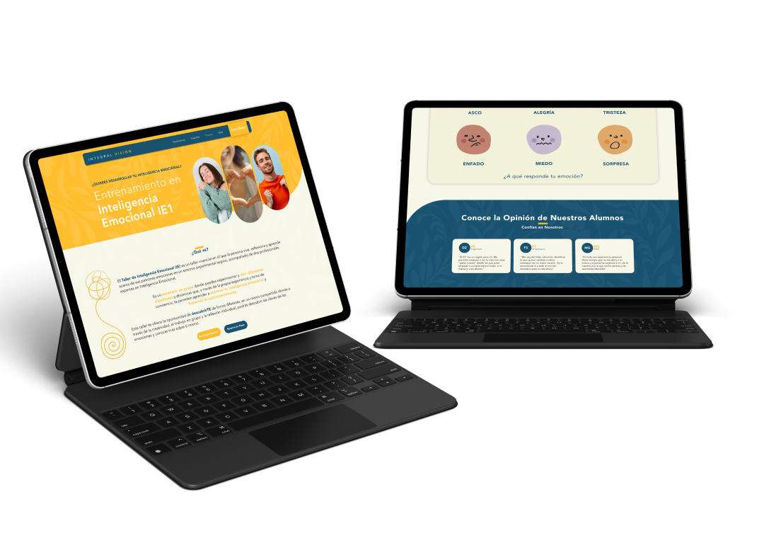Dos tabletas en modo apaisado mostrando páginas web, uno con información sobre entrenamiento en inteligencia emocional y el otro con reconocimiento de emociones y opiniones de estudiantes.