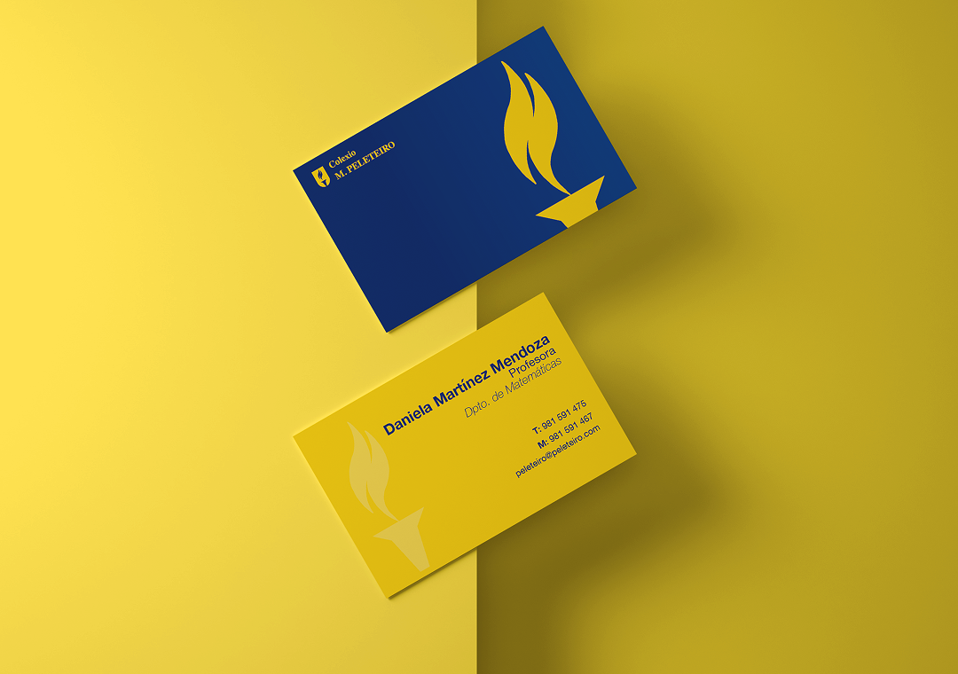 Tarjetas de visita azul y amarilla con logotipo y datos de contacto para una profesora de matemáticas.