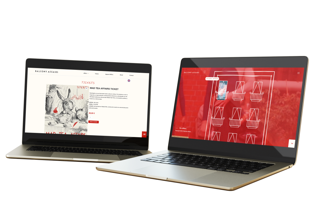 Dos computadoras portátiles abiertas mostrando páginas web, una con boletos y otra con un diseño de tienda, sobre fondo negro.