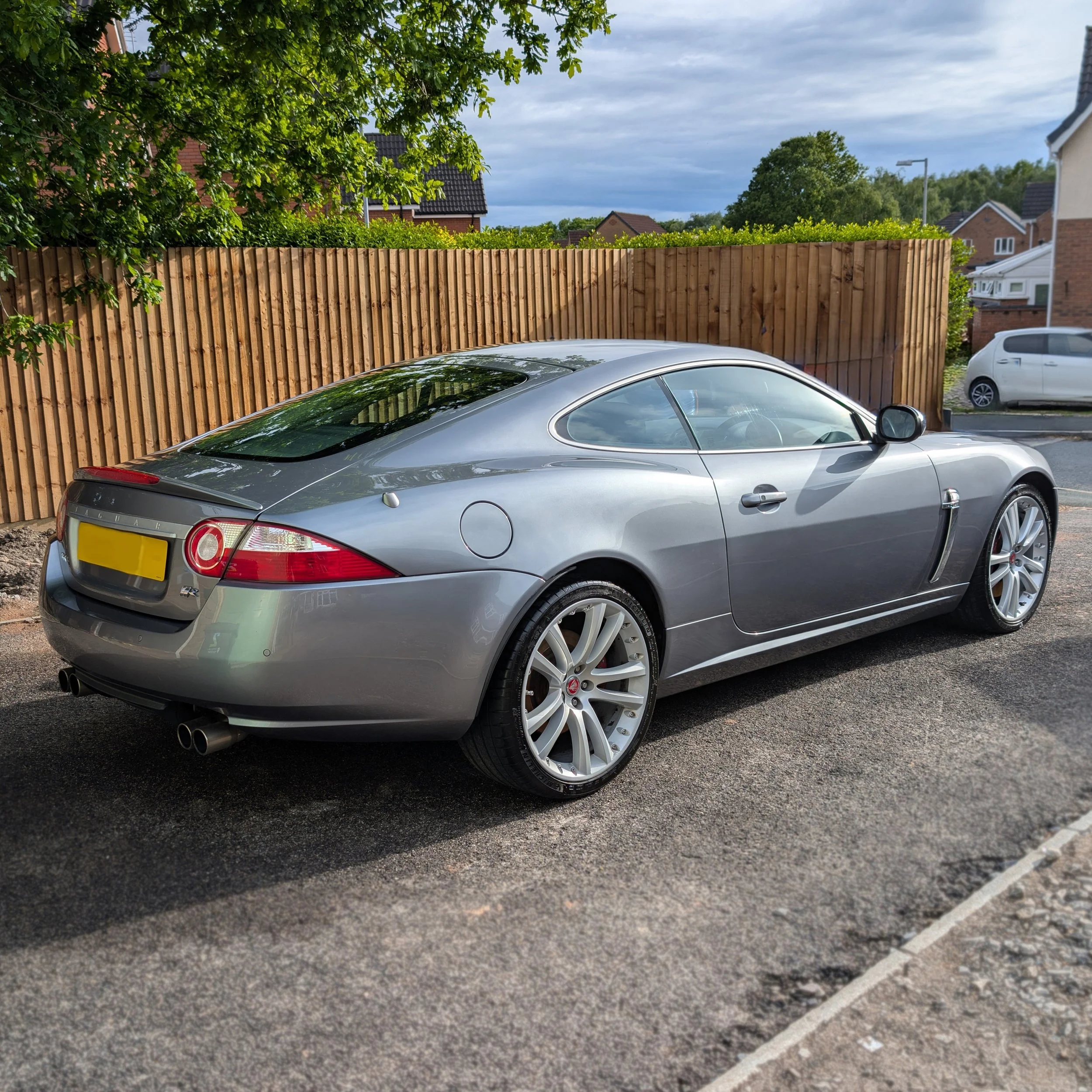 Jaguar XKR '06

Swirl &amp; Scratch Removal + Paint Enhancement

V8's turn heads, so they need the Looks to Match. This Beautiful Jaguar XKR defnitely does that. Now with a Paint Enhancement, Bringing out immense Shine making it Pop, this Supercharge