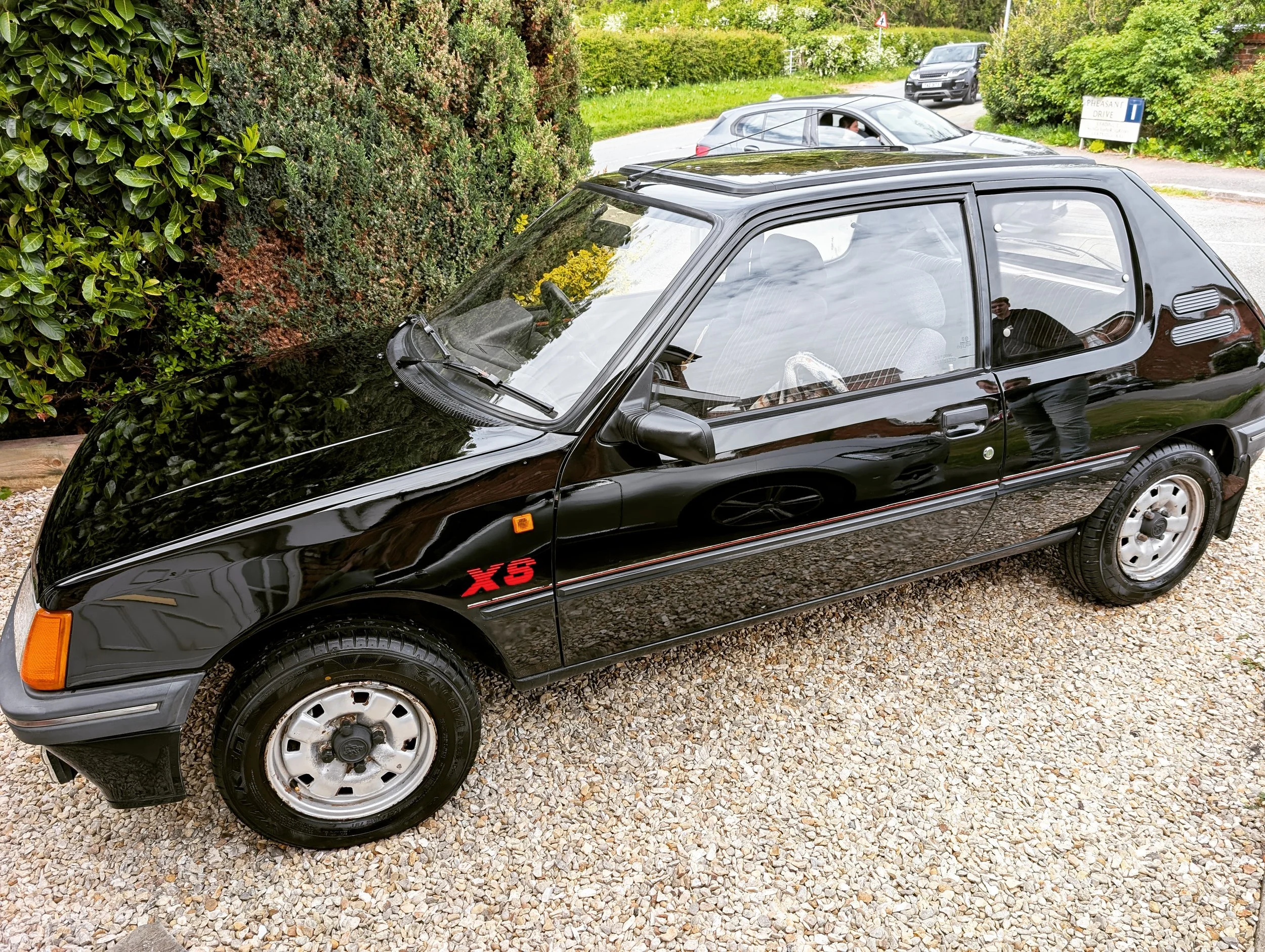 Peugeot 205 XS '88

Paint Restoration &amp; Revival

This cool French Hatchback was in need of some desperate Paint Restoration. With plentiful amounts of Water Marks, Sun Burns, Scratches, this near 40 year old B -Road Blaster was in need of some di