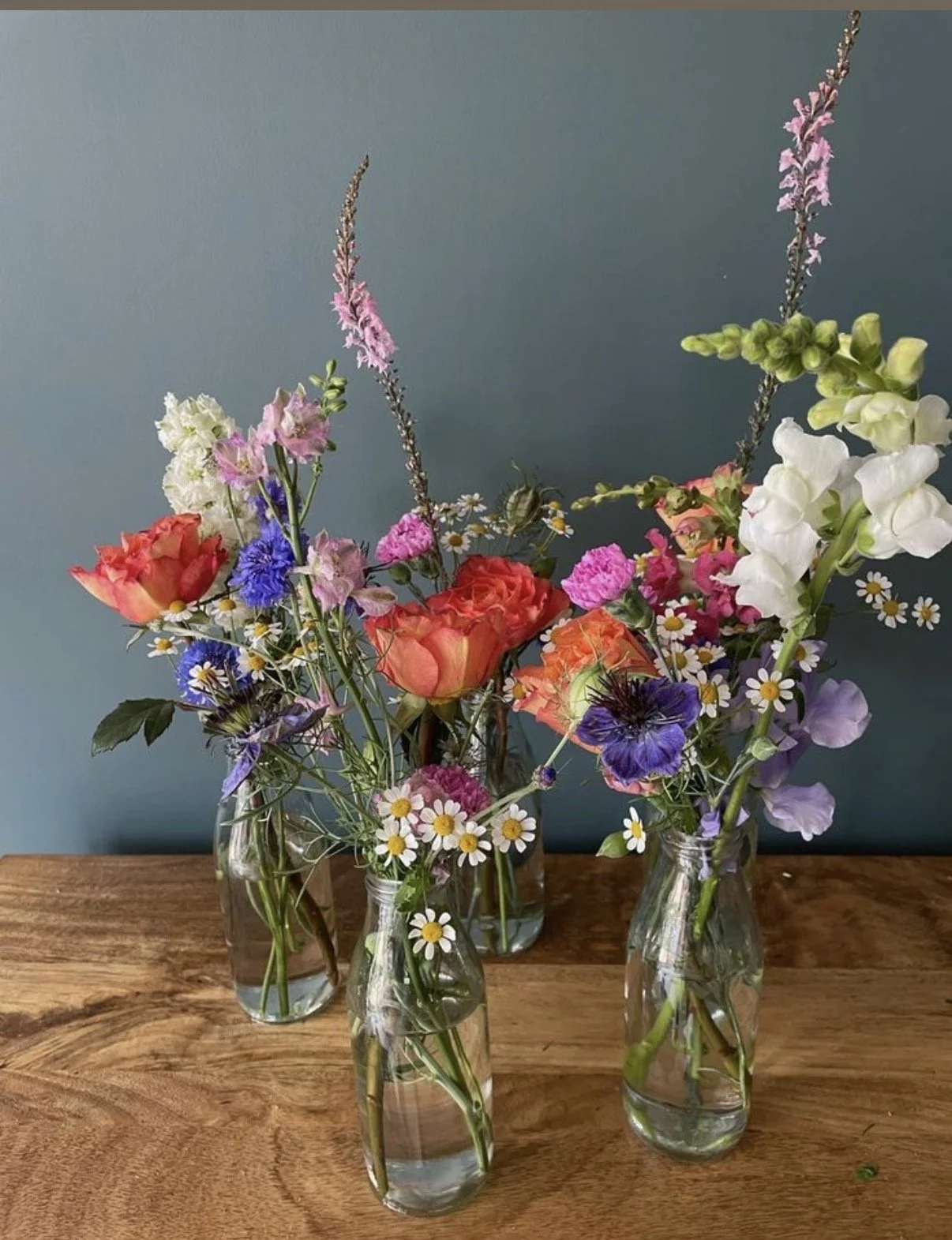 Bud Vase Centerpiece