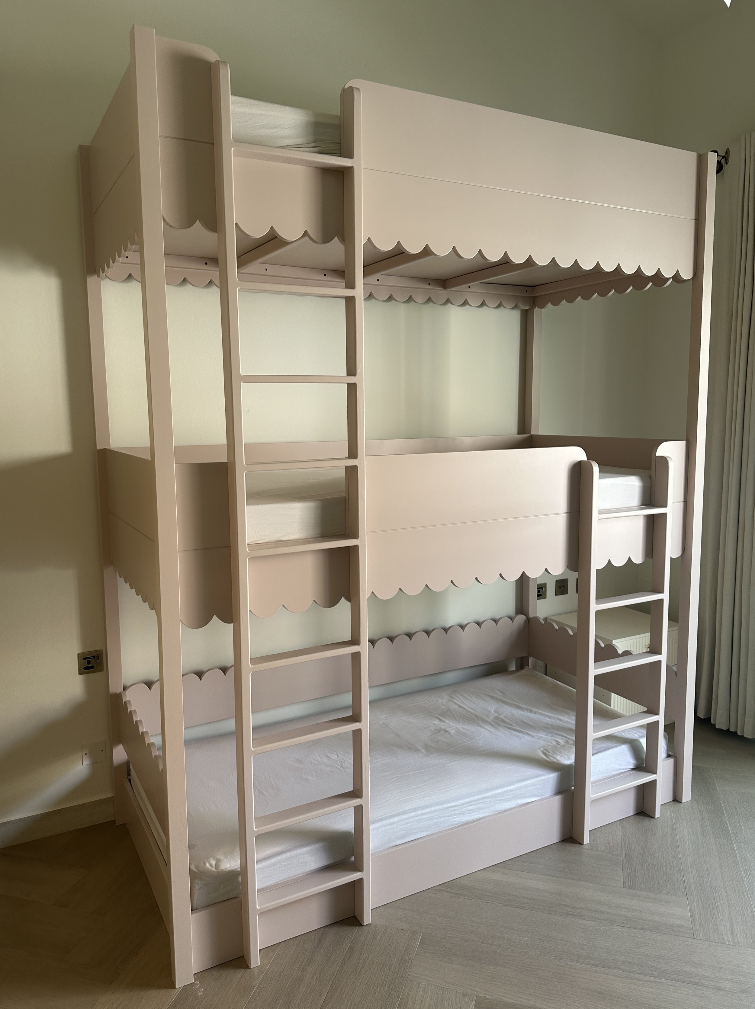 Scalloped Triple Bunk Bed