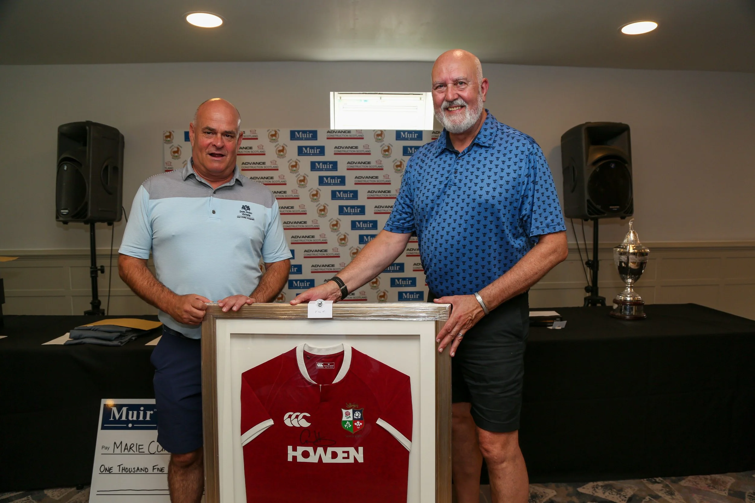 260805 AM Prizewinners 0002.jpg