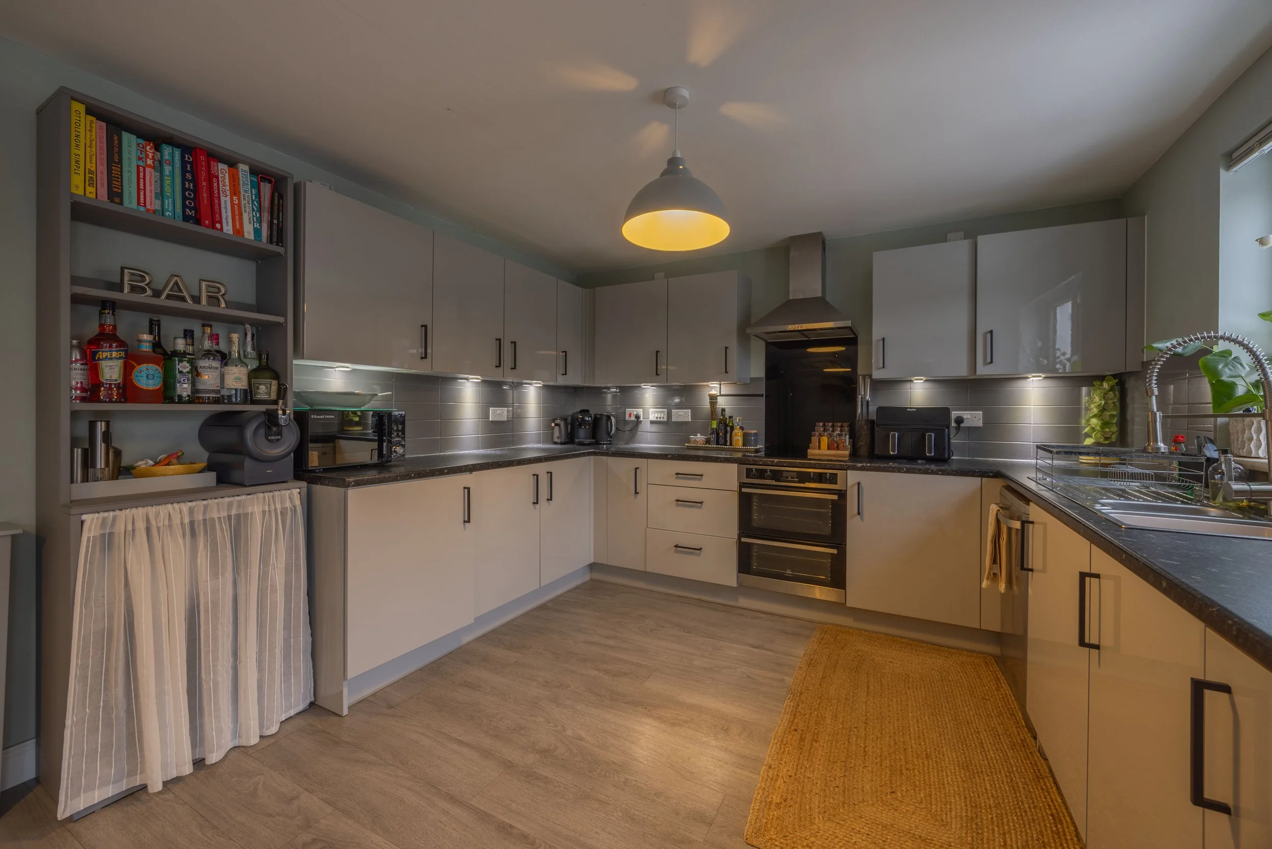 IRPH8928-HDR.jpg