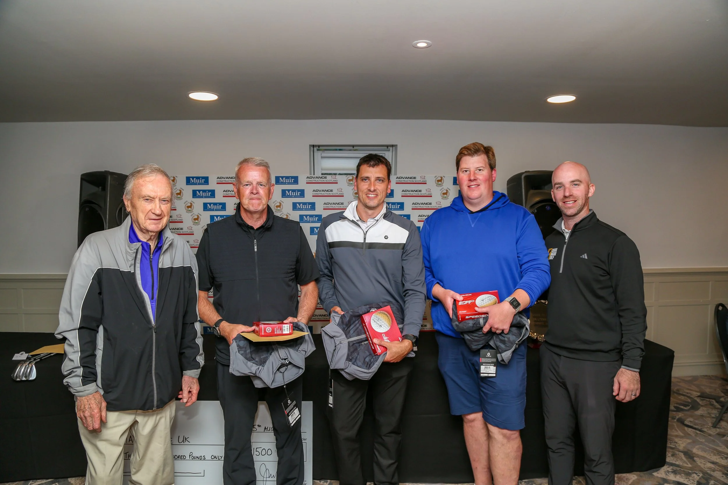 260805 PM Prizewinners 0005.jpg