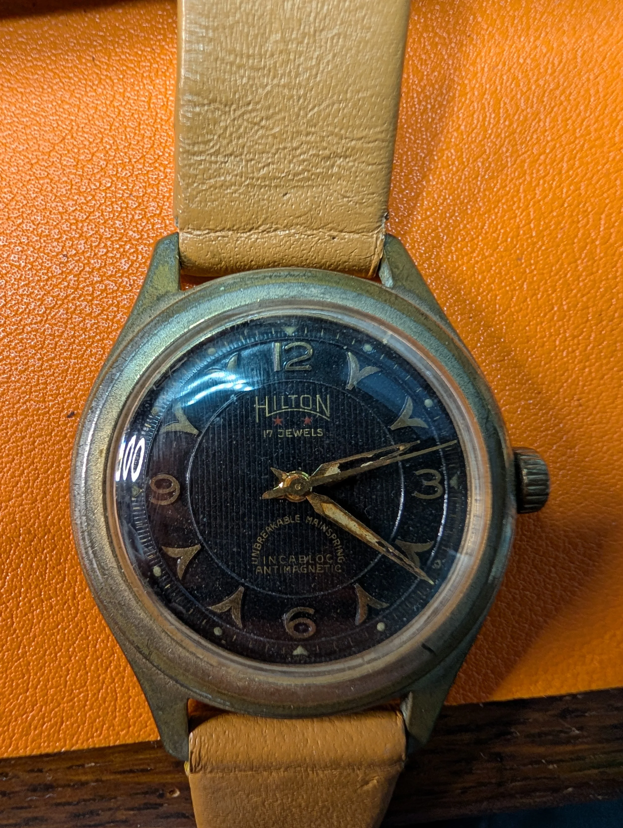Vintage Hilton 17 Jewel Swiss Watch | Incabloc | Unbreakable Mainspring | Black Gilt Dial | 32mm
