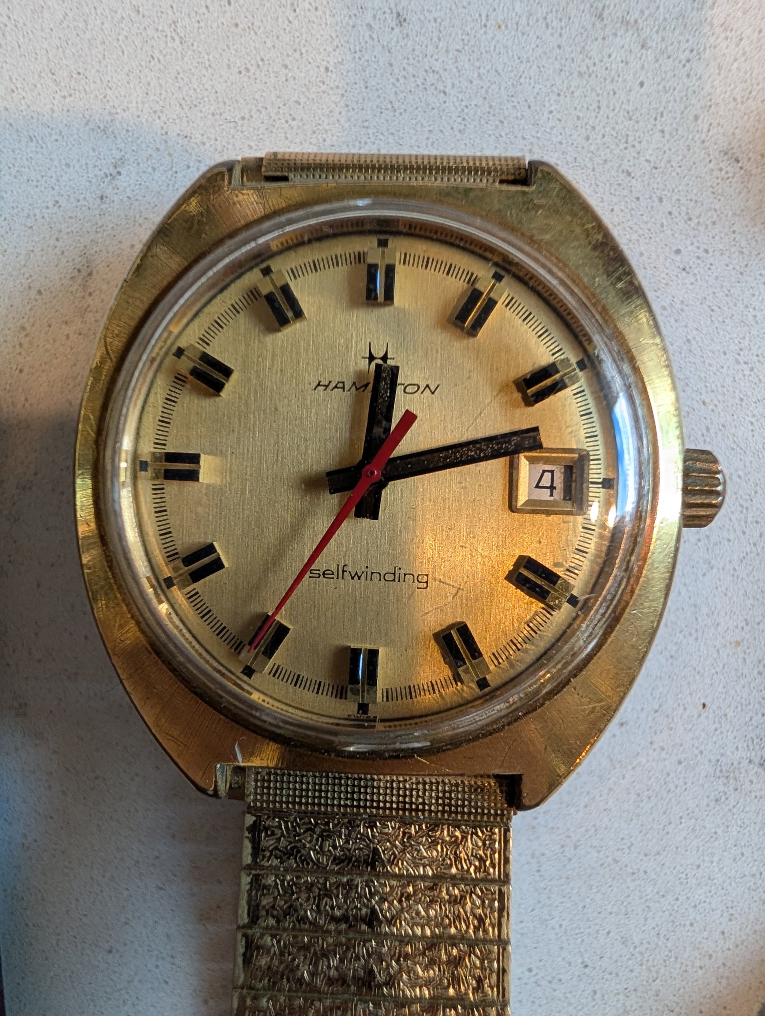 Vintage Hamilton Selfwinding Automatic Watch Gold Tone Cushion Case Red Seconds Hand