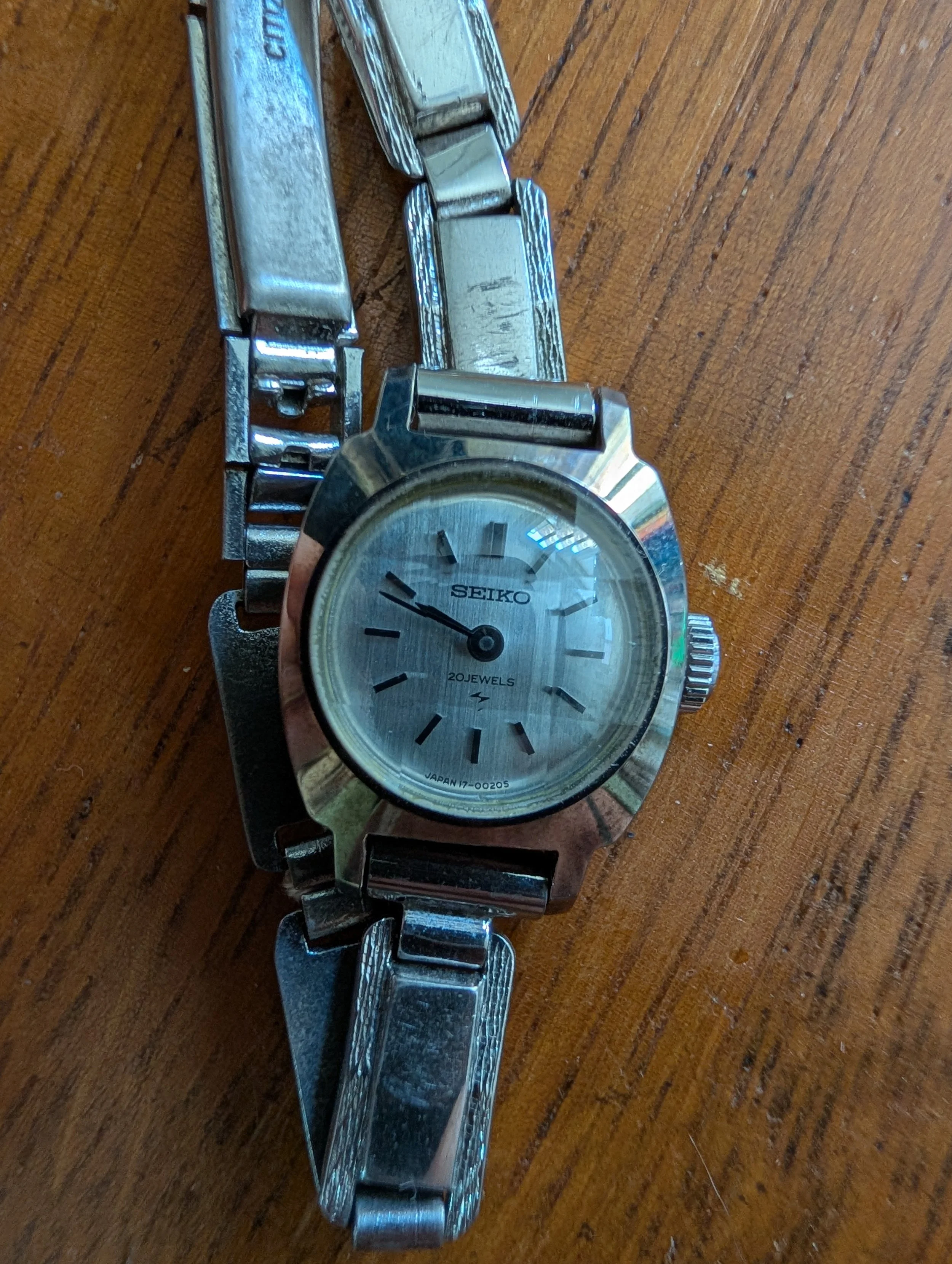 Vintage Seiko Ladies Dress Watch | Palladium 400 Silver 300 Case | Ref. 17-3010 | 20 Jewel