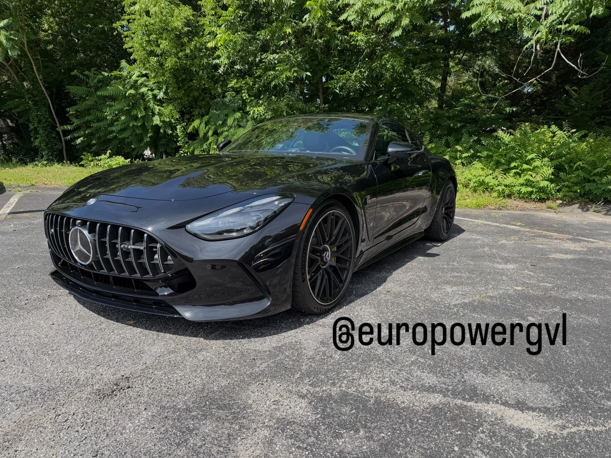 What a beautiful #gt63 coming in for some love!
#mersedes_benz #amg #gt
