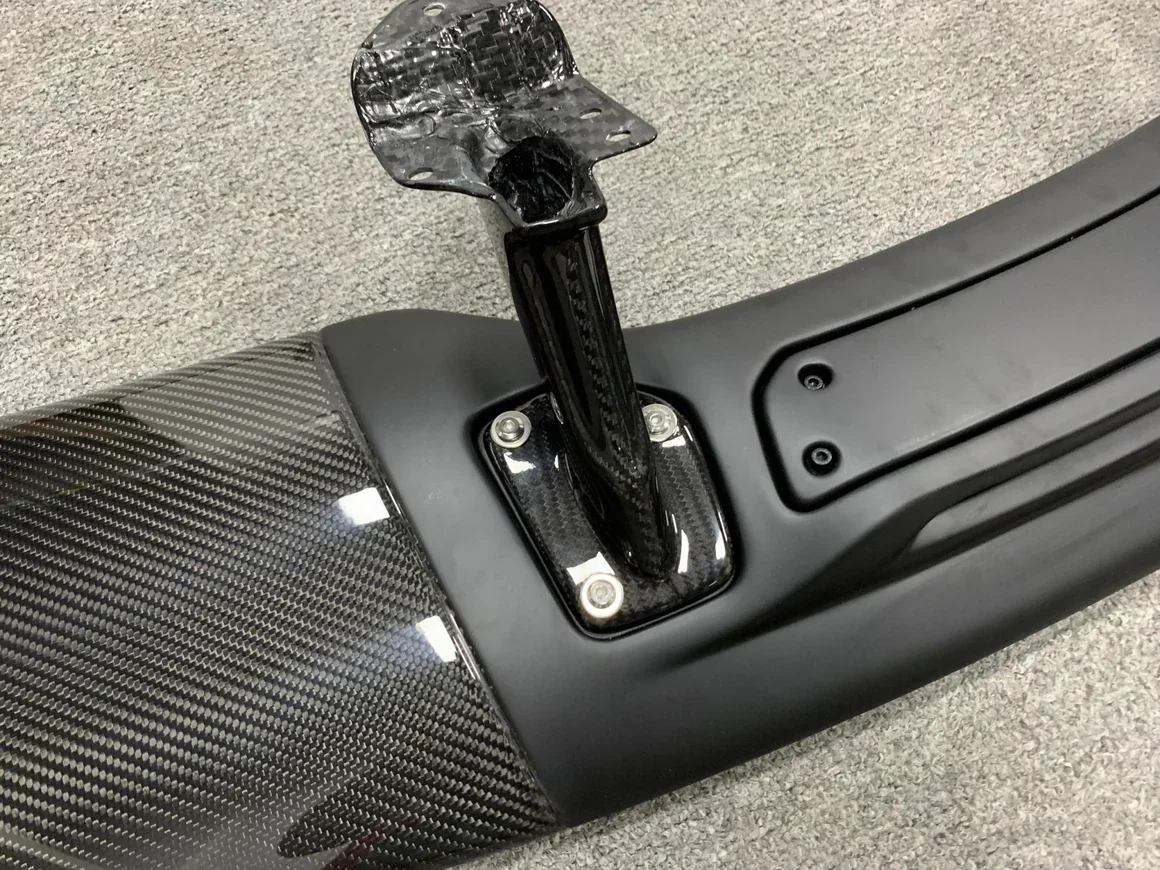 mclaren-570s-570gt-carbon-fiber-rear-wing-8889209_1160x_crop_center.webp