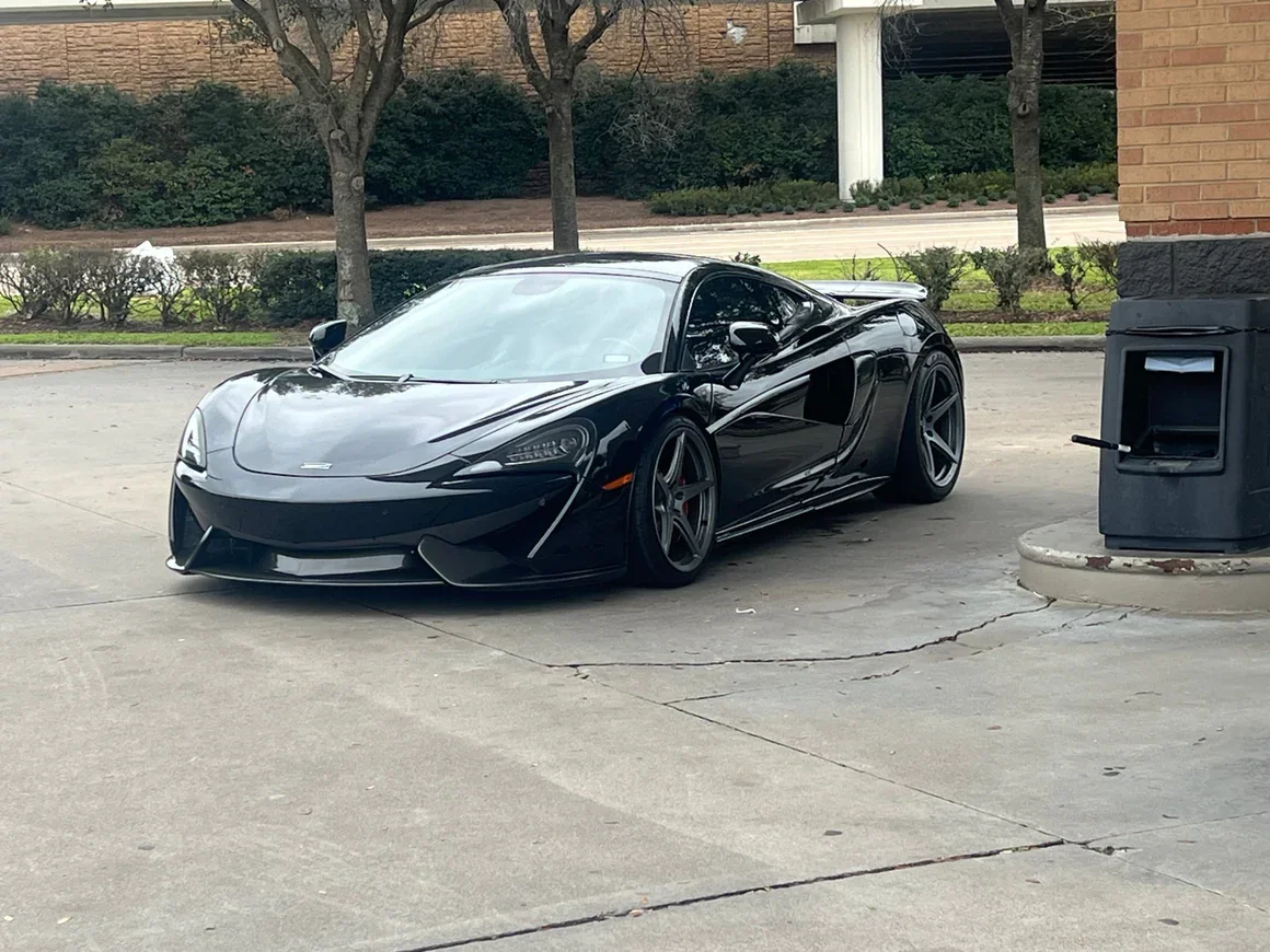 mclaren-570s-570gt-carbon-fiber-rear-wing-7827856_1160x_crop_center.webp