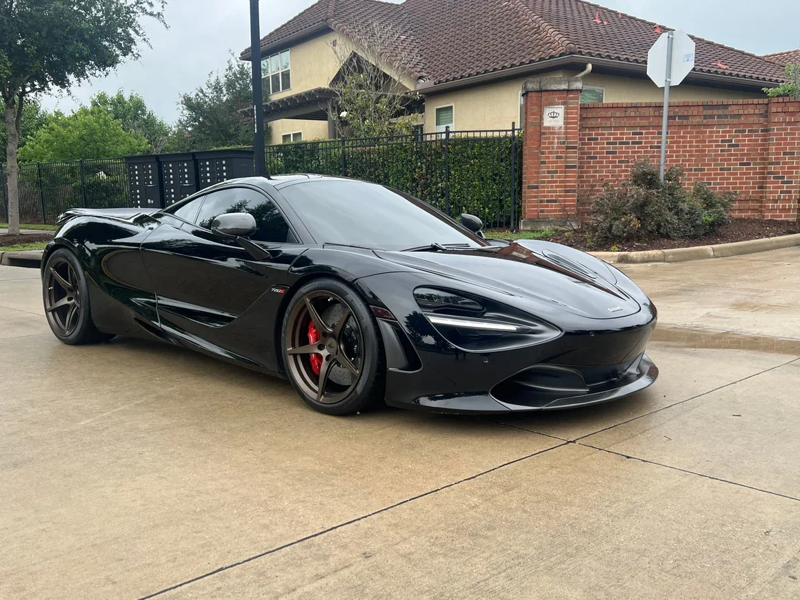 mclaren-720s-carbon-fiber-front-lip-7884828_1160x_crop_center.webp