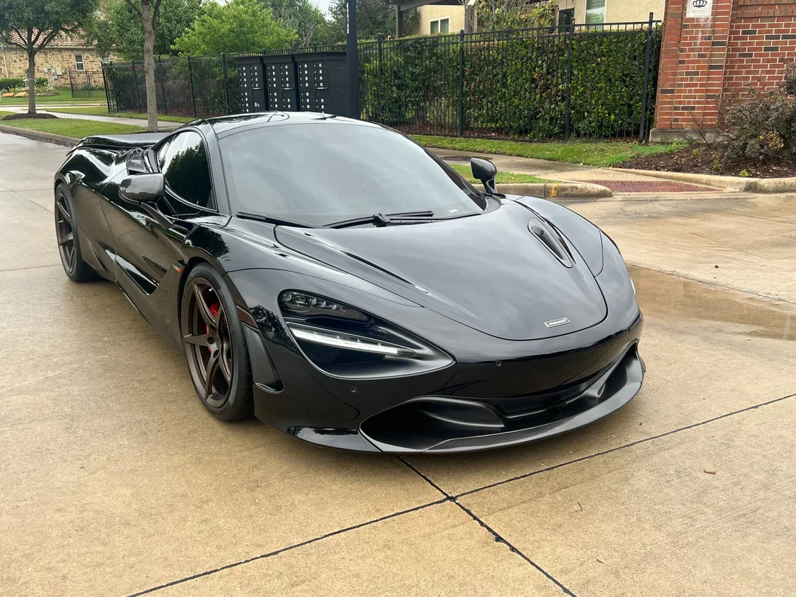 mclaren-720s-carbon-fiber-front-lip-1891689_1160x_crop_center.webp