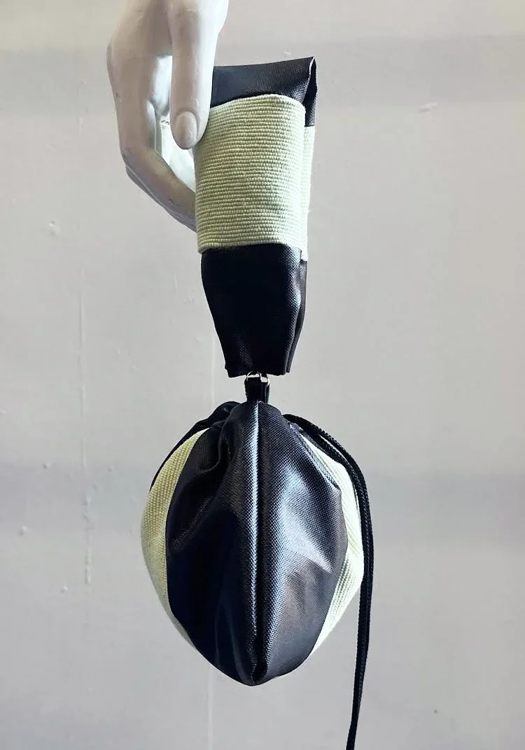 mo+bag+strip+1+-+2.jpg.webp