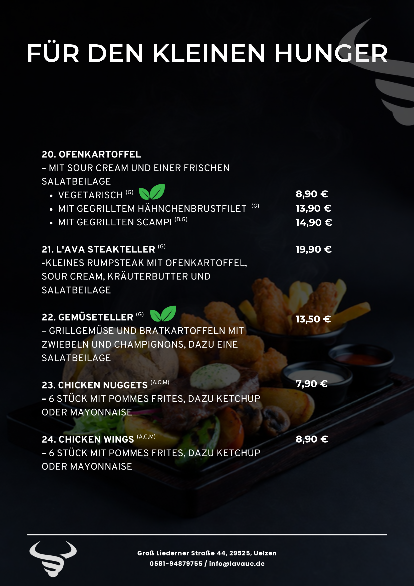 Speisekarte in deutscher Sprache mit Gerichten wie Ofenkartoffel, L'Và Steak Teller, Gemüse Teller, Chicken Nuggets und Chicken Wings, mit Preisen in Euro. Hintergrund ist dunkel, mit Teilausschnitten von Essen und Restaurant-Details am unteren Rand.