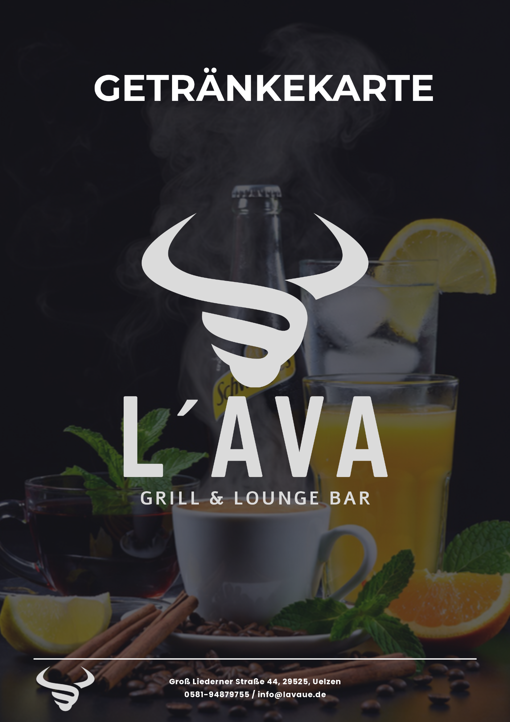 Speisen und Getränke im Lounge Bar, Zitronen, Minze, Zimtstangen, Kaffee, alkoholische Getränke, Eiswürfel, Kaffeetassen, Nüsse, Kaffeebohnen, Zitronenscheiben, Hintergrund dunkel.