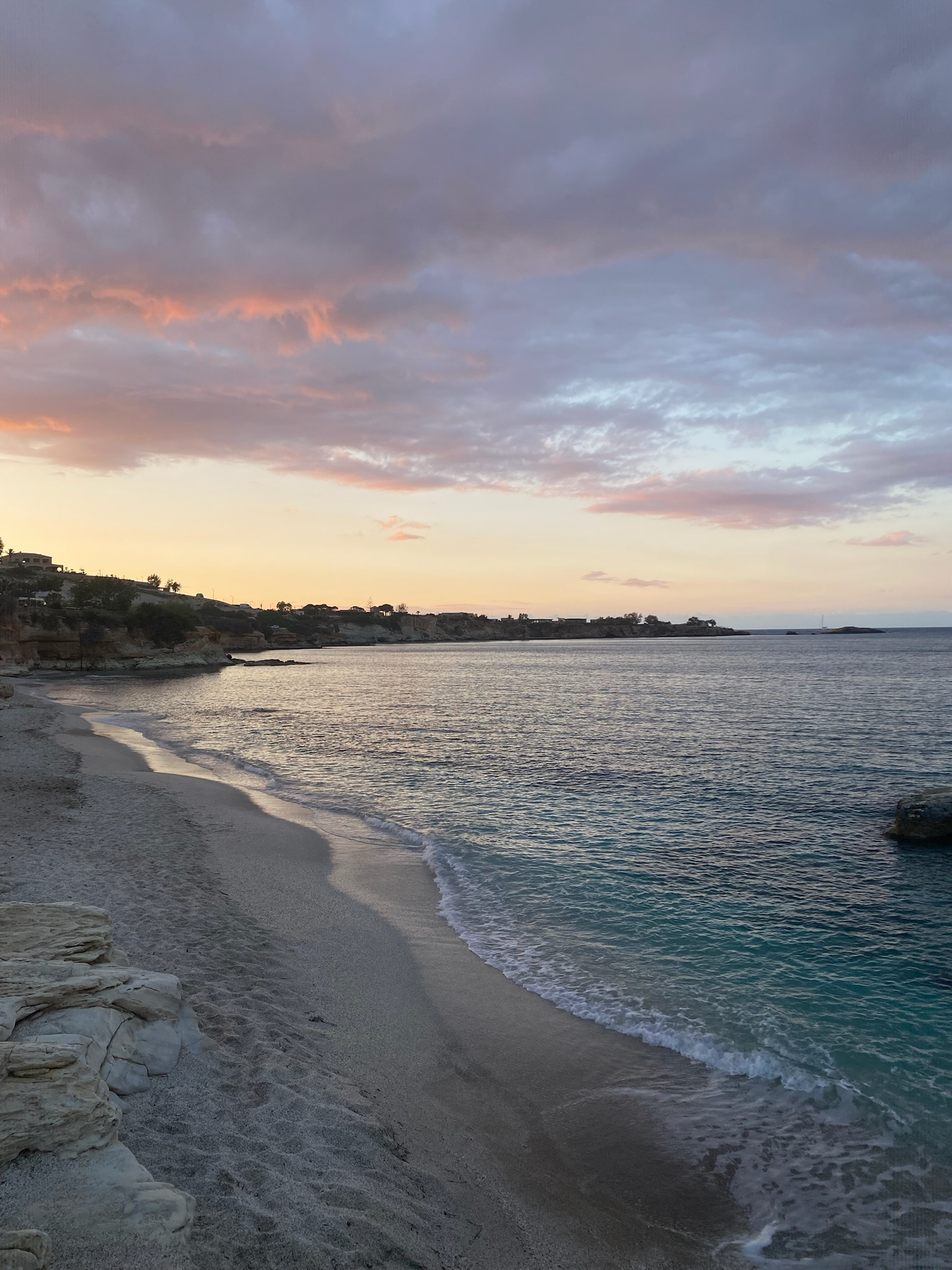 woman's retreat kreta
