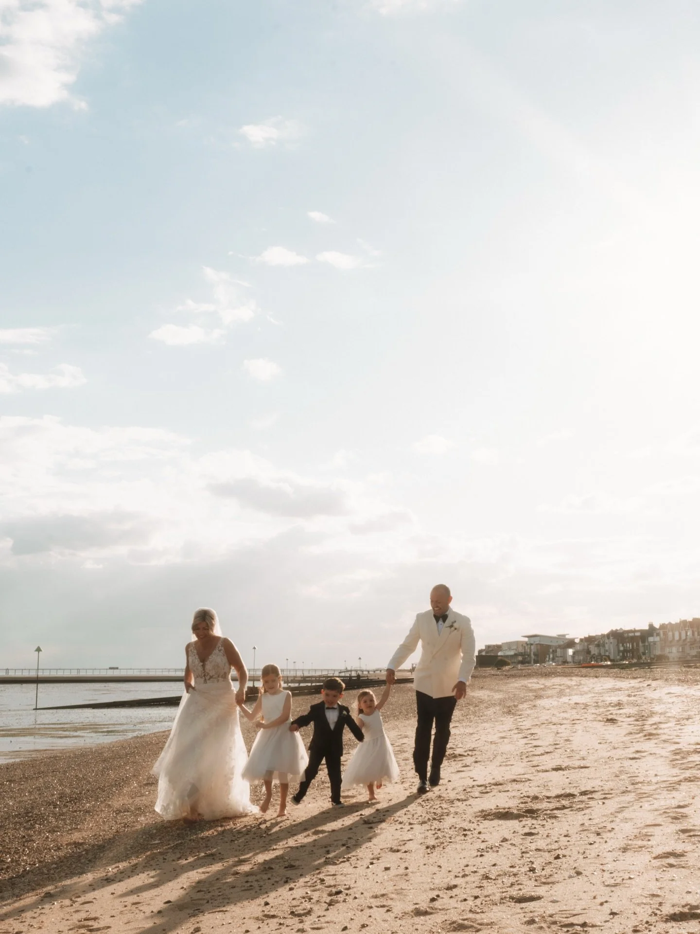Snaps I&rsquo;ll treasure forever from Steph and Tom&rsquo;s wedding 🤍🥹

What made this day even more special was looking around the room and realising I&rsquo;ve known almost every guest through different chapters of life over the years 😂
It felt