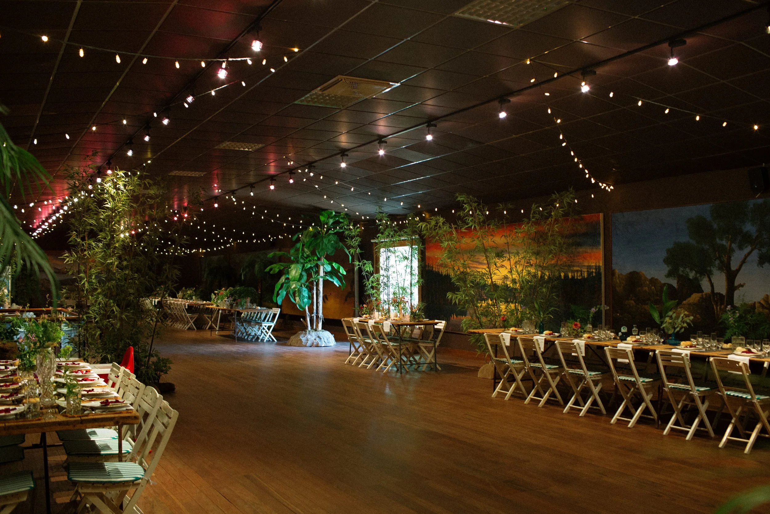 italian-wedding-taxidermy-museum 0078.jpg