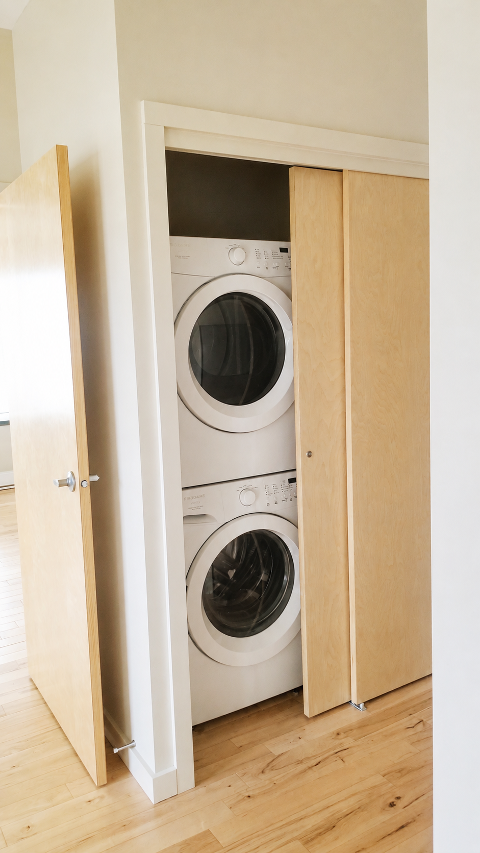 Condo Dryer and Washer AI.png