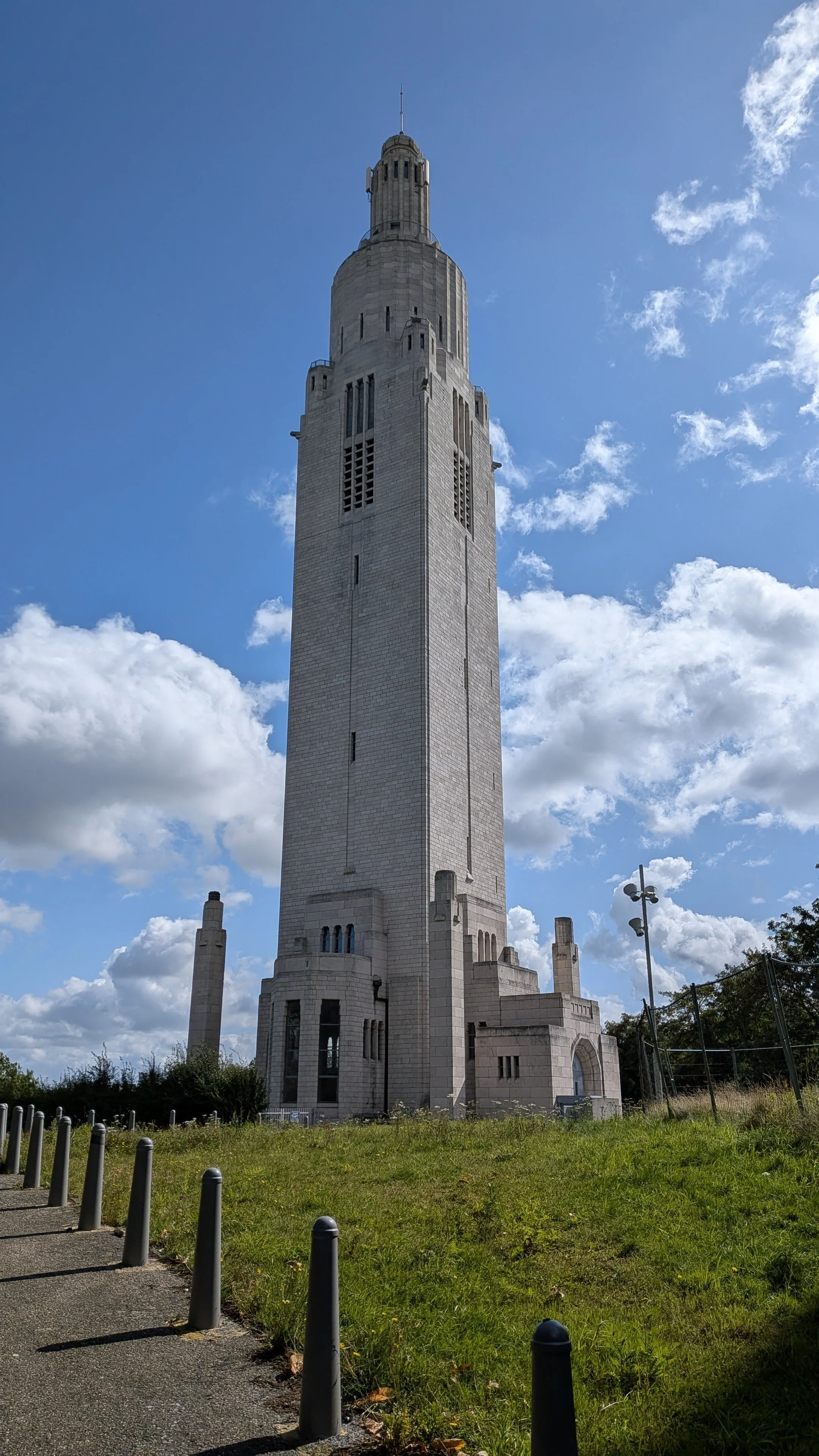 WW1 Memorial.jpg
