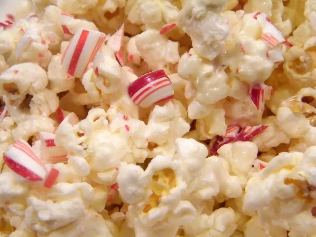 white candy cane popcorn.jpg