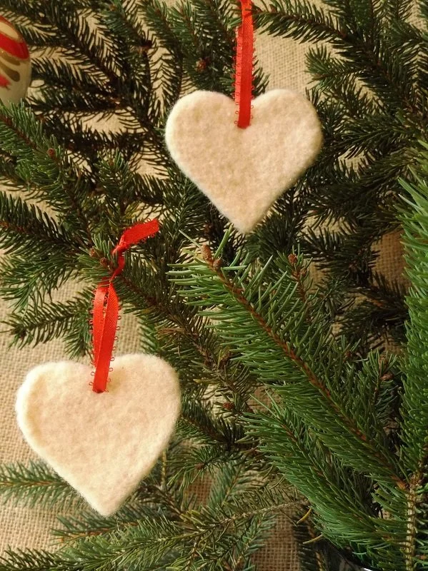 Sachet pine 2.jpg