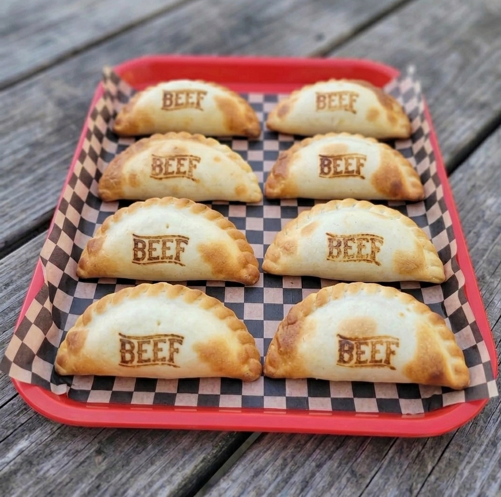 8 Empanadas Combo