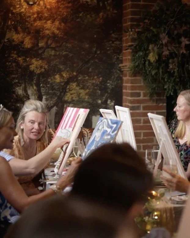 paint-sip-guests-painting-canvases-surrey.jpeg