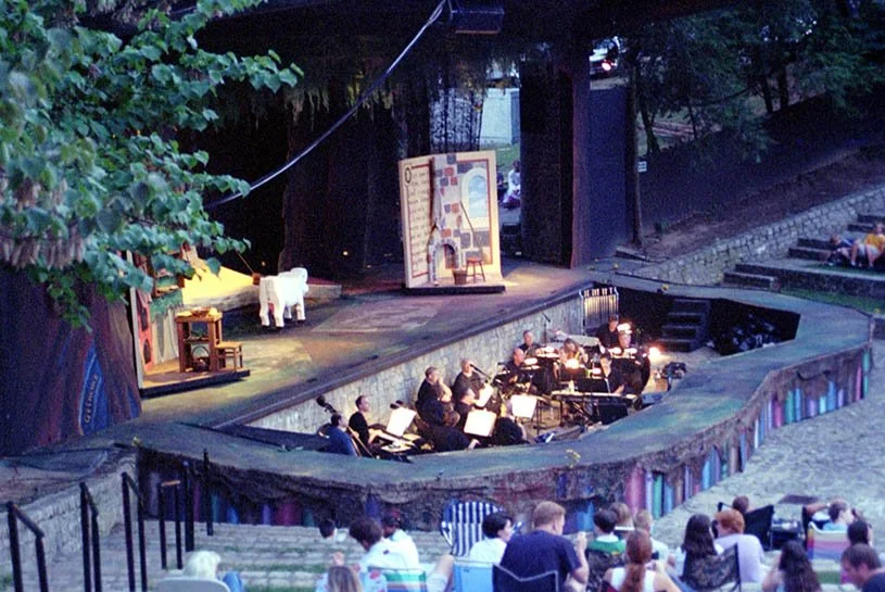  Into the Woods 