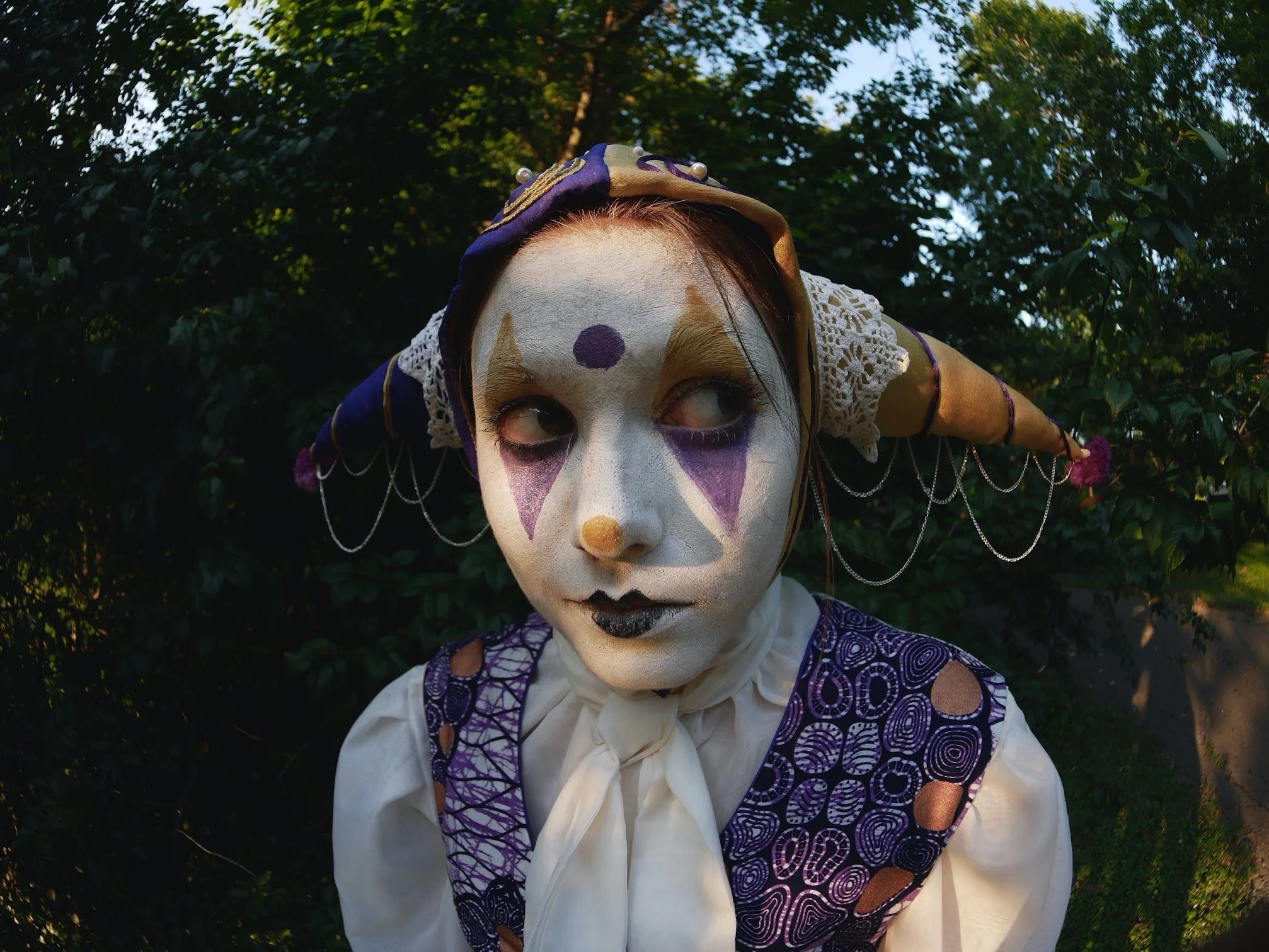 "A Royal Fool", 2021. Photos by Greta Mathes. 