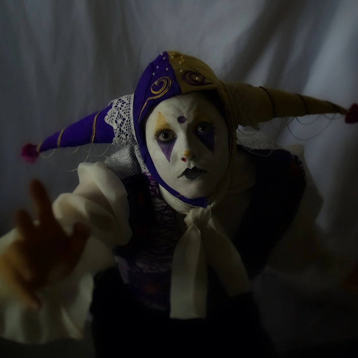 "A Royal Fool", 2021. Photos by Greta Mathes. 