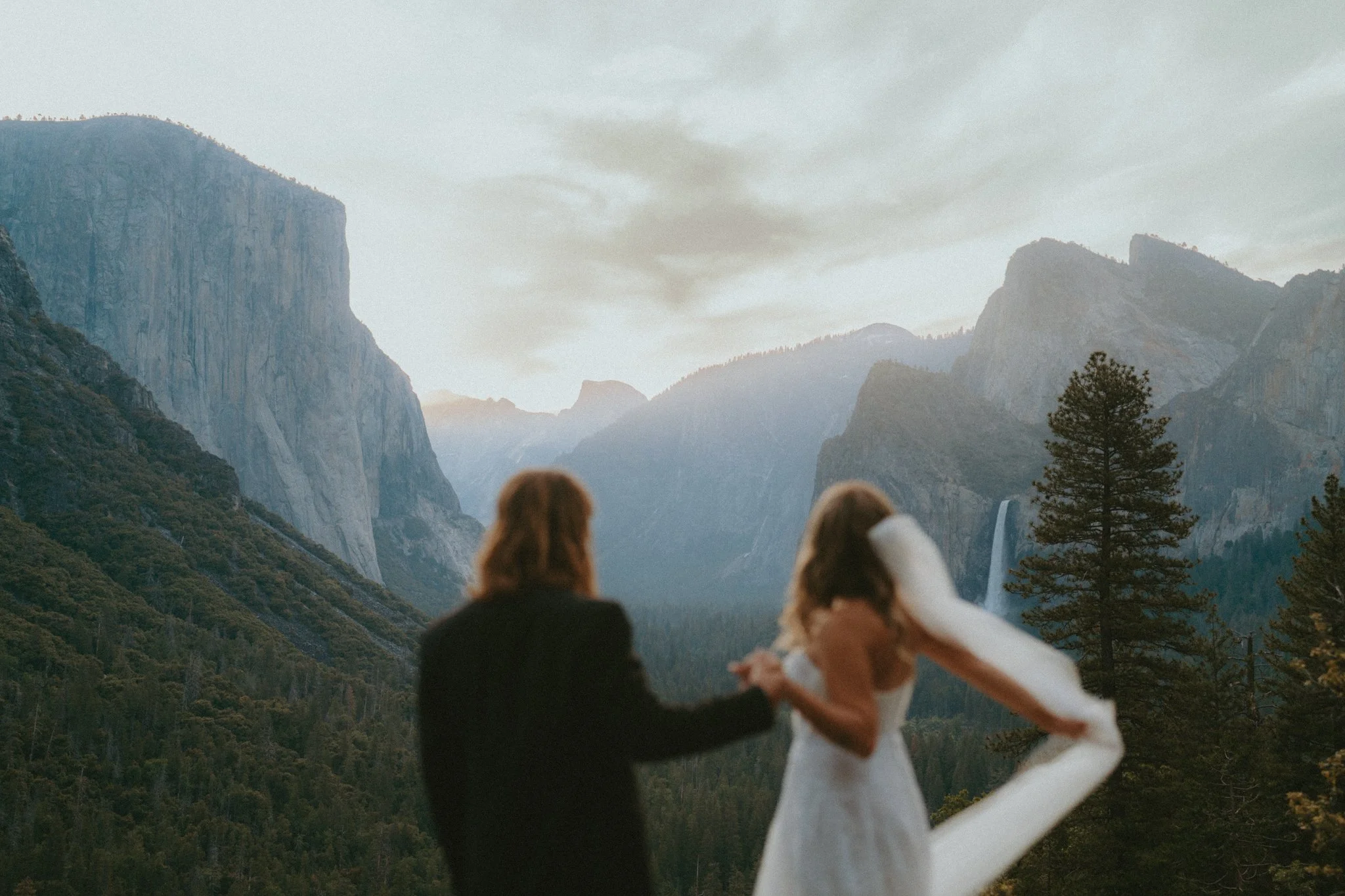 yosemite-wedding-photographer-mountain.jpg
