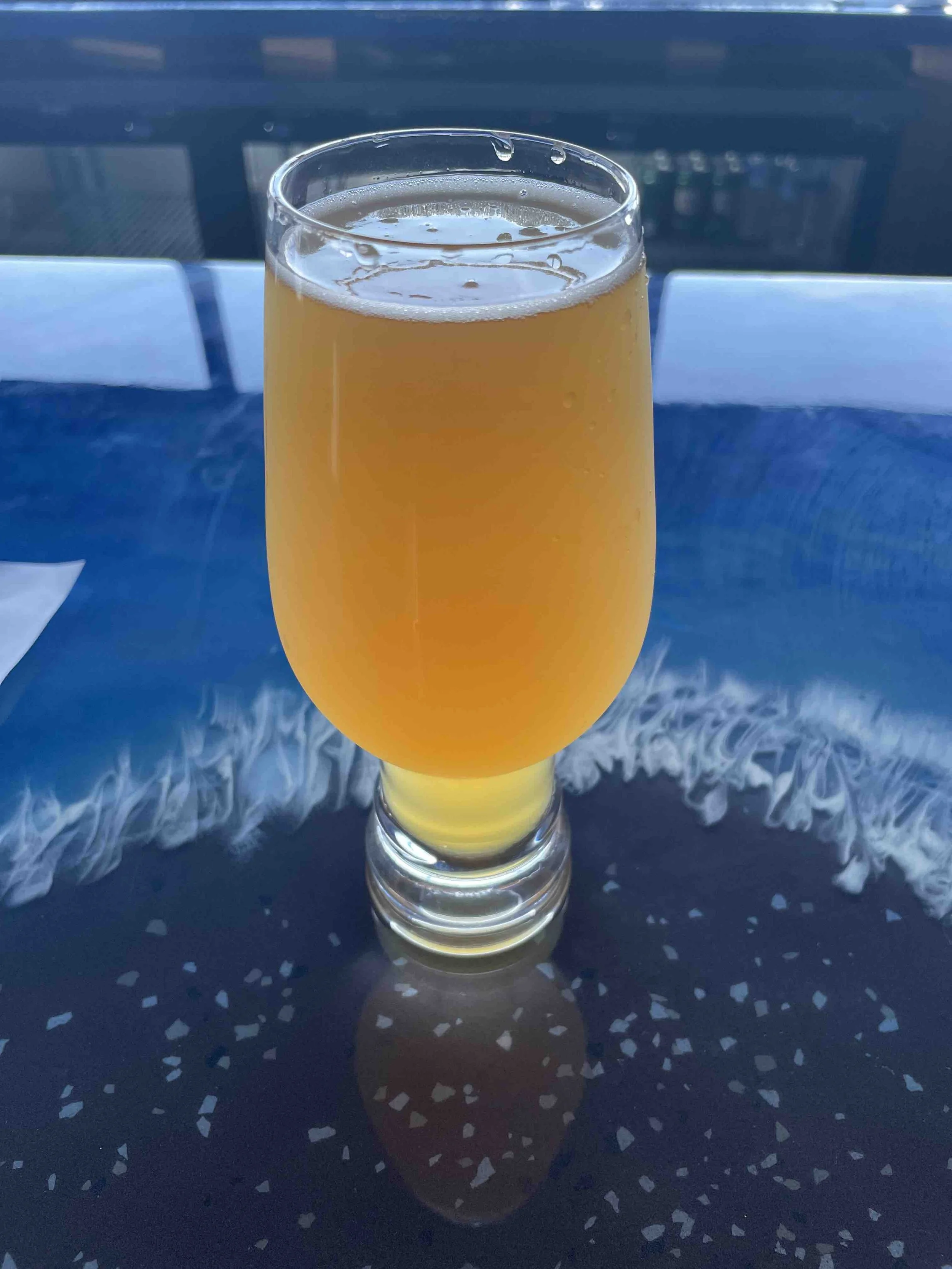 LakeLifeBrewery_BeerPour.jpeg