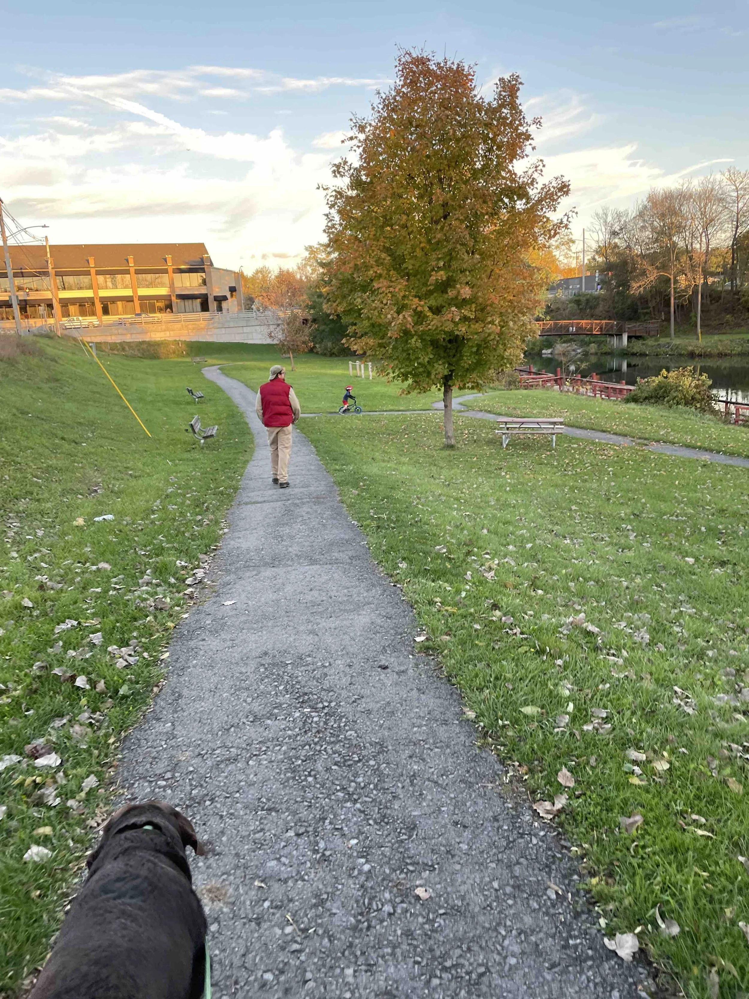 KeukaOutletFallWalk.jpeg