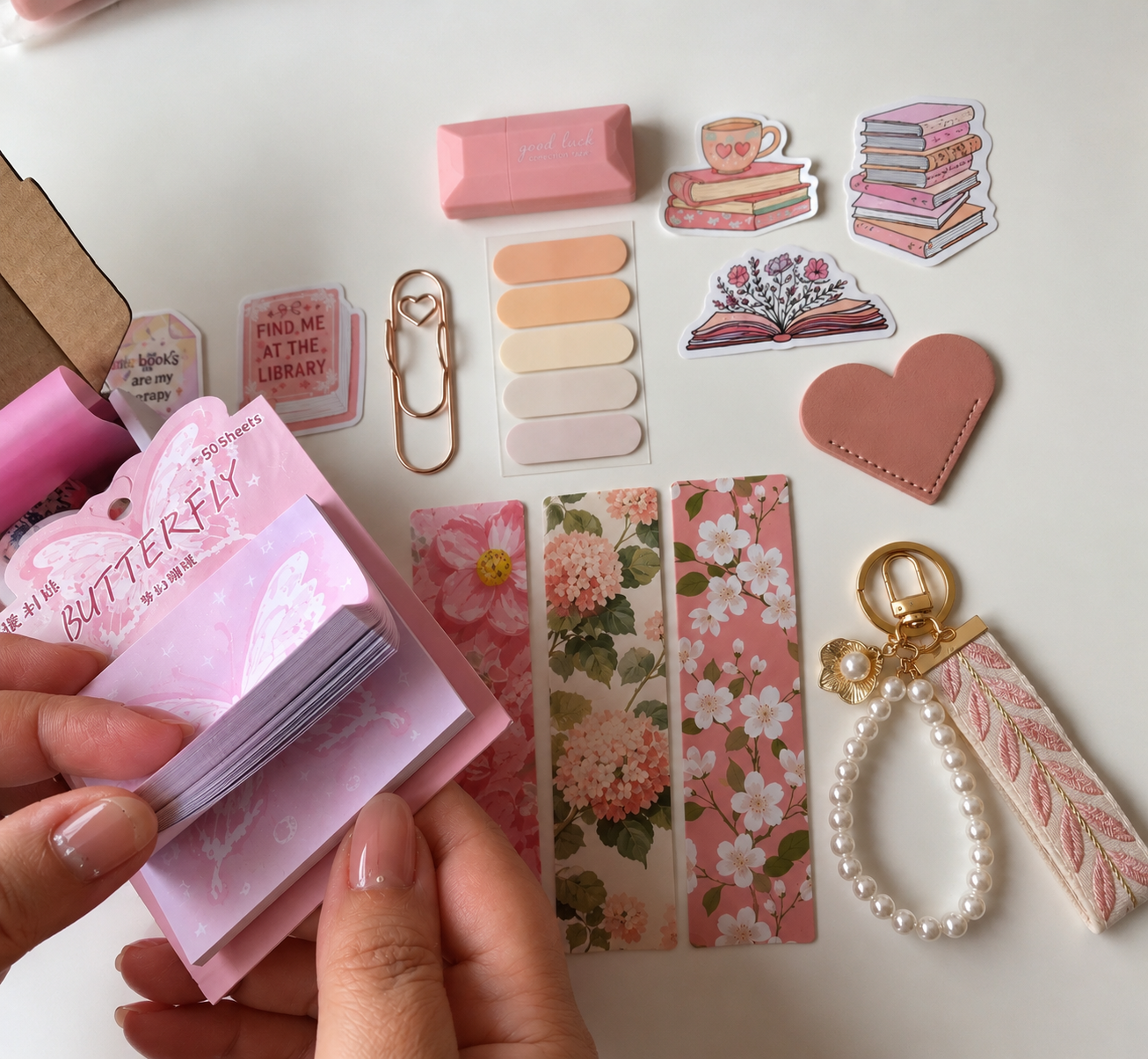 pink_stationery_set_sticky_notes.png