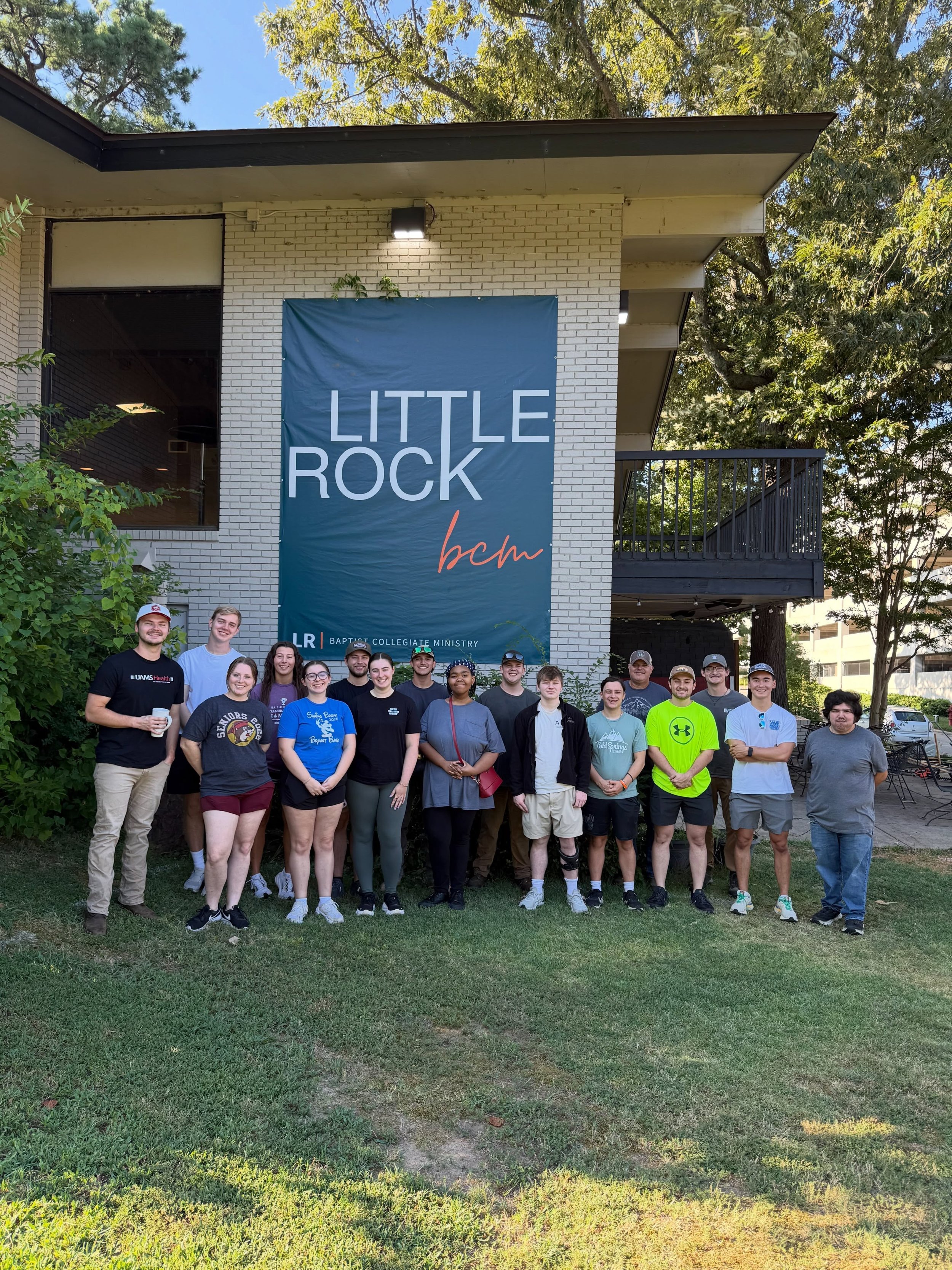 WORKDAY‼️

God has blessed us with a building that we got to show a lot of love to today! So grateful for this squad who spent their Saturday giving back to the ministry that has impacted them! Cannot wait for an incredible fall semester to come🙌🥳
