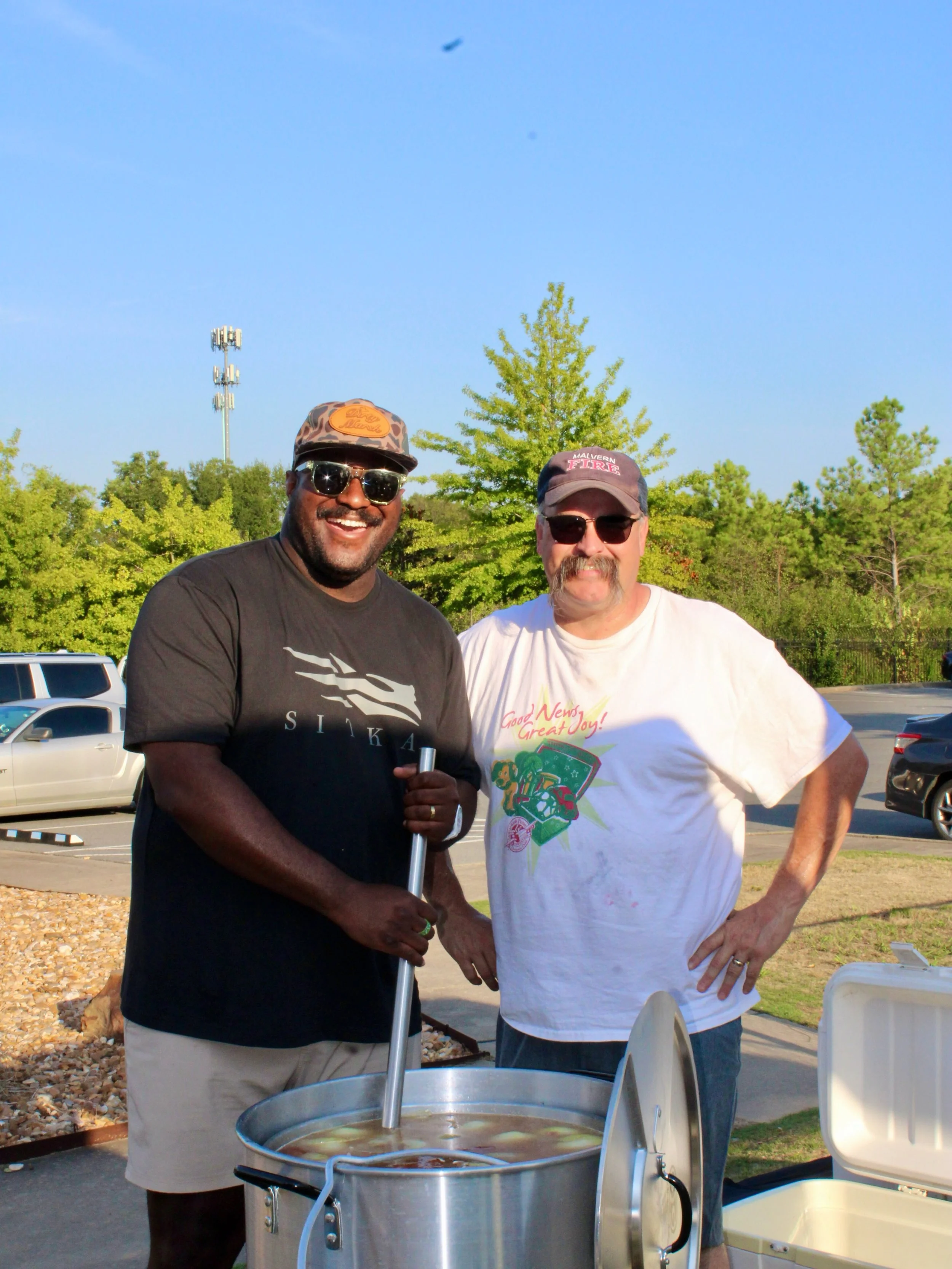 still thinking about thinking about last night! 

thanks to everyone who brought the energy to the court and to those who cheered from the sidelines! same time next year? 

#hoop #shrimp #tournament #college #shrimpboil