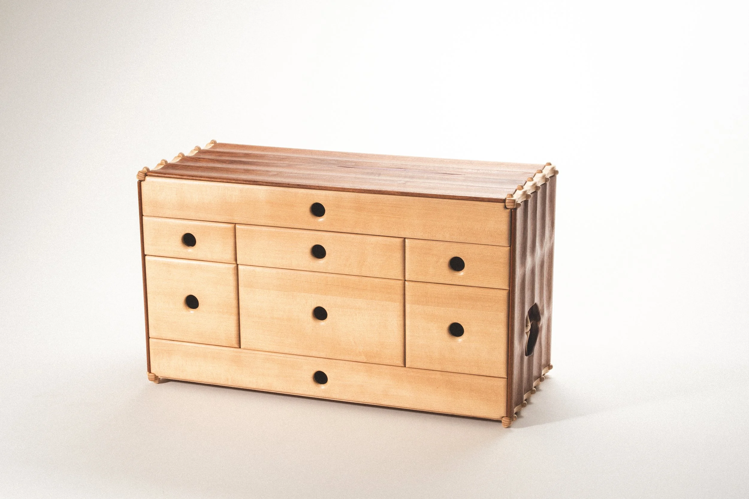The Creature was the first in an
experimental series of structure-focused
pieces.
