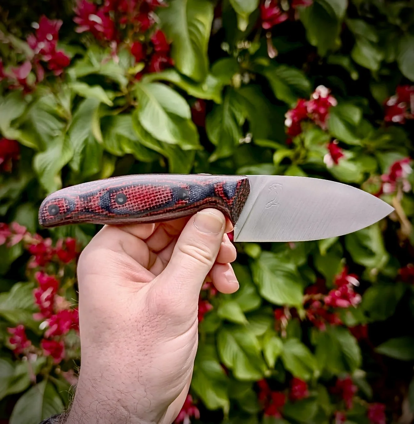 
Bullrout EDC model featuring cryo treated Nitro V and and custom in-house made jute/canvas micarta.