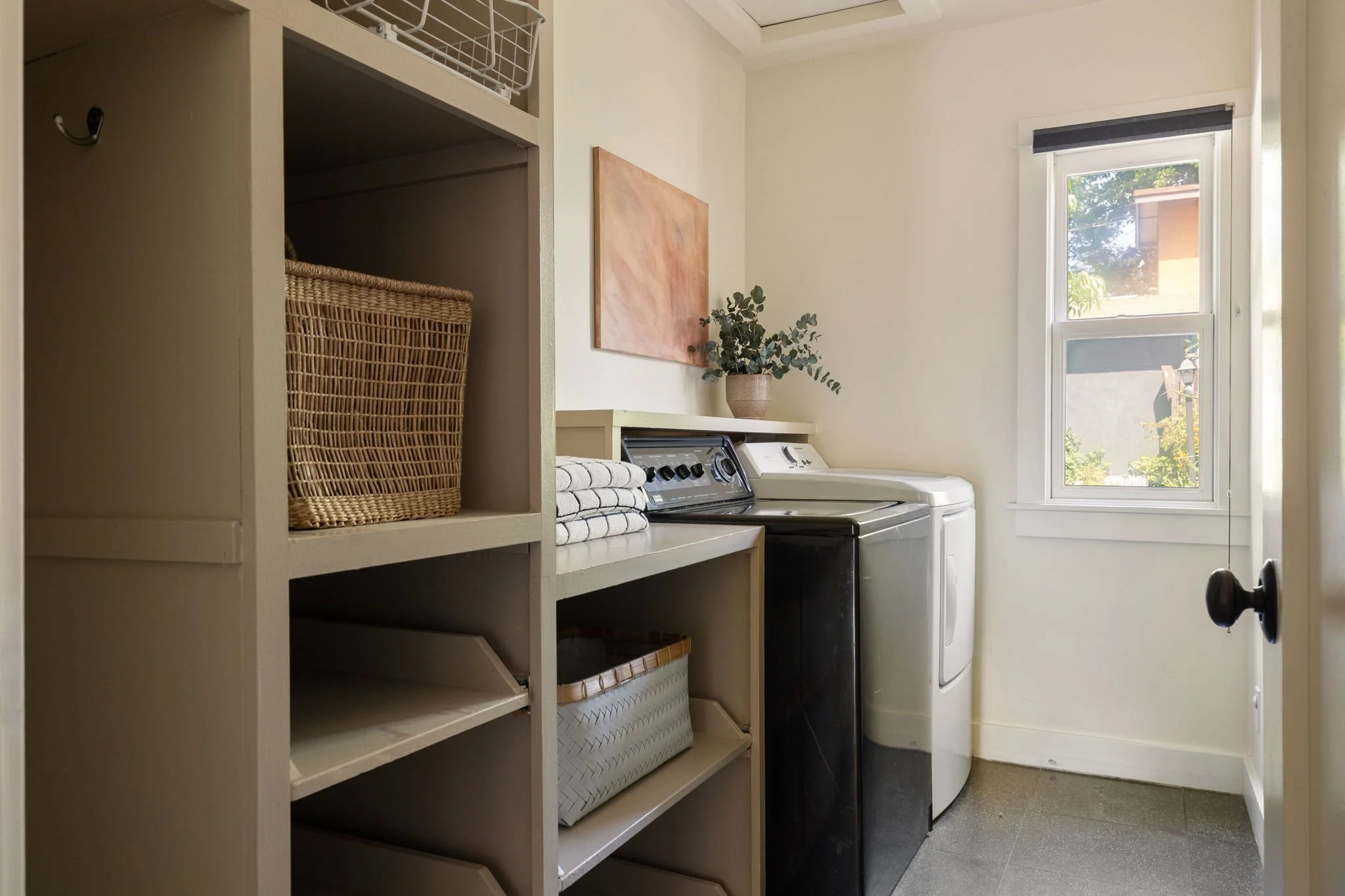 26-web-or-mls-708 N Ave 53-26.jpg