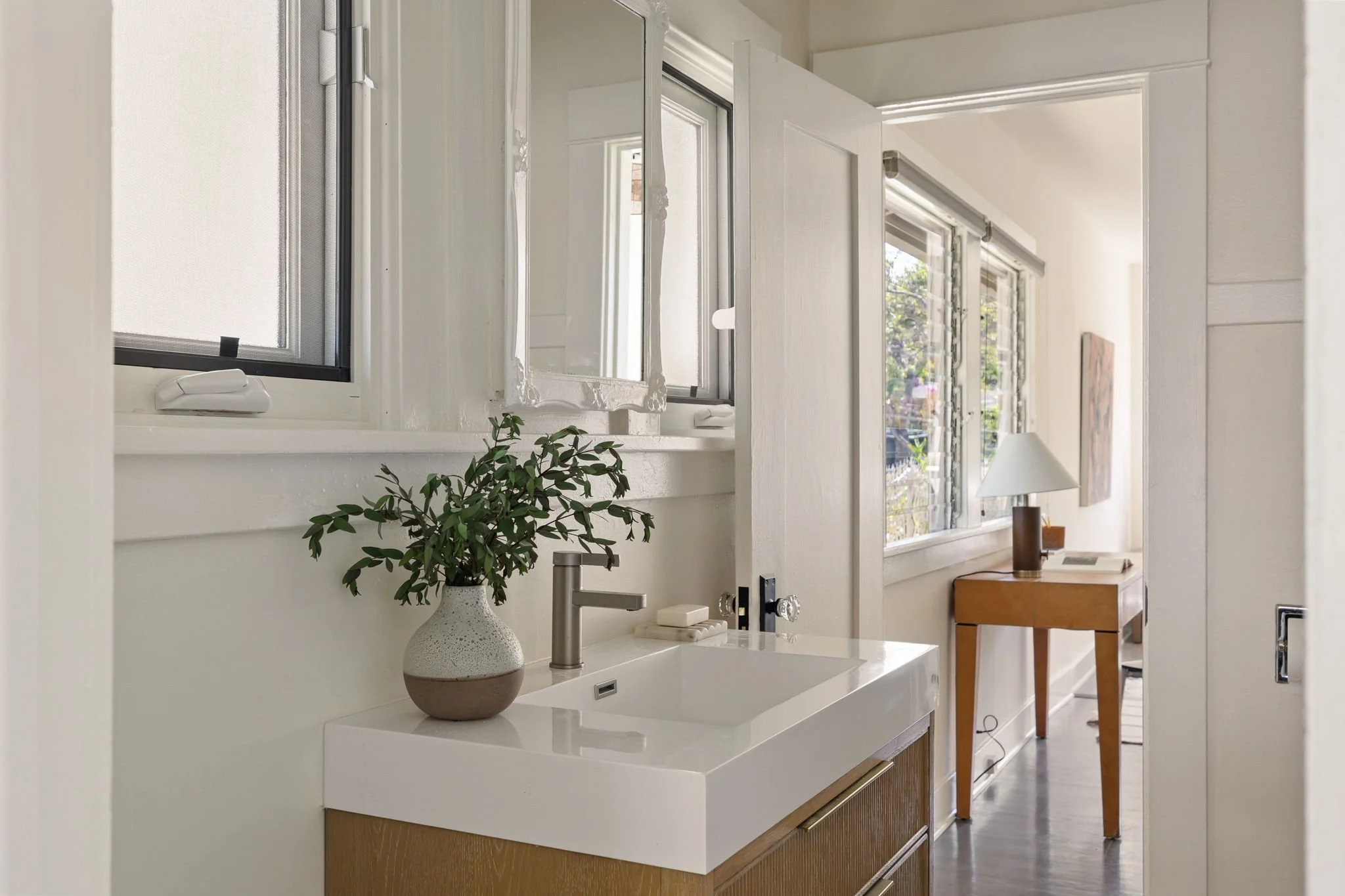 30-web-or-mls-708 N Ave 53-30.jpg