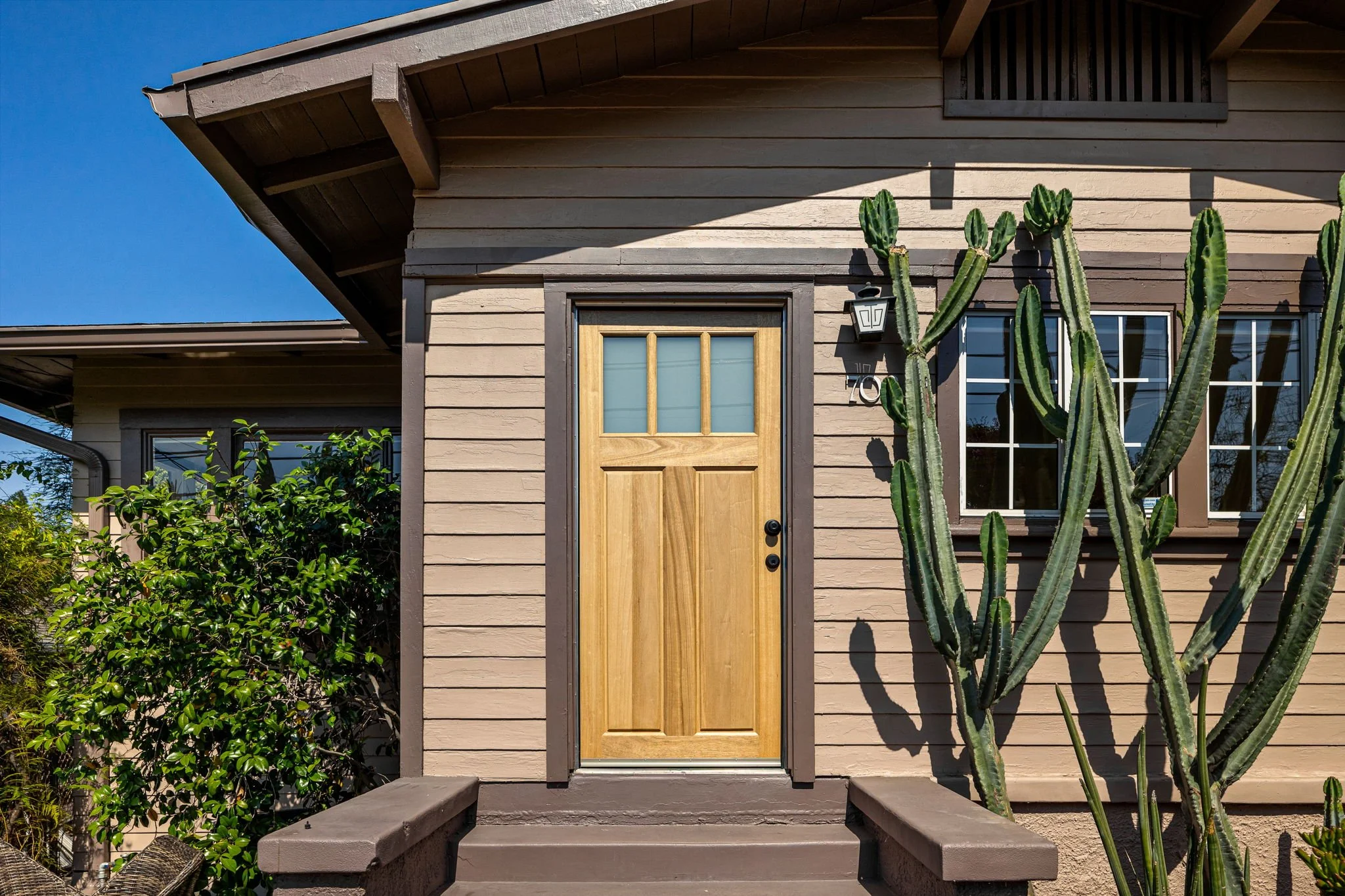 2-web-or-mls-708 N Ave 53-1.jpg