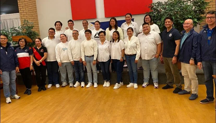 May 2025 | Auckland
Serenade at the Auckland Mobile Consular Services for the Philippine Embassy Wellington team with the honourable Minister and Consul General Christopher Patrick Aro
