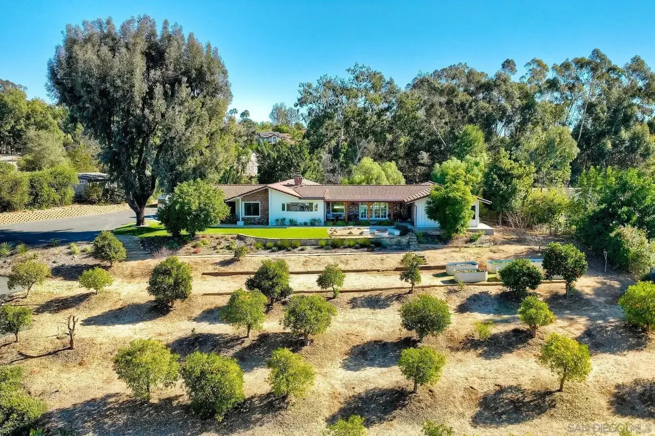 Briarwood Court