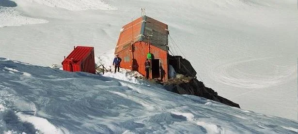  Tasman Saddle Hut 